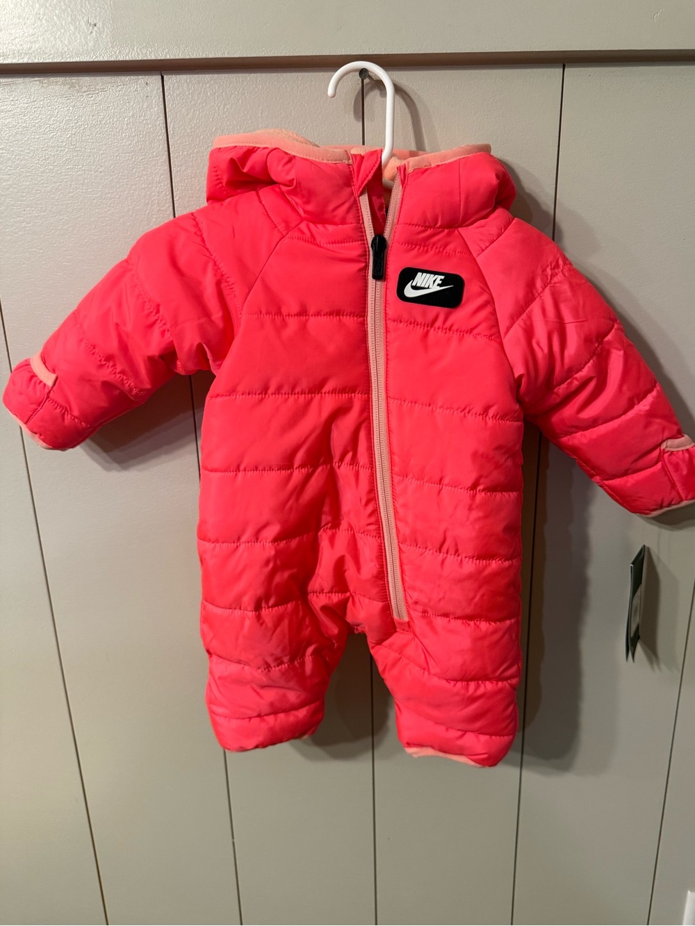 Nike Baby Girls Newborn Pink Puffer Snowsuit NWT 50-56cm Racer Pink